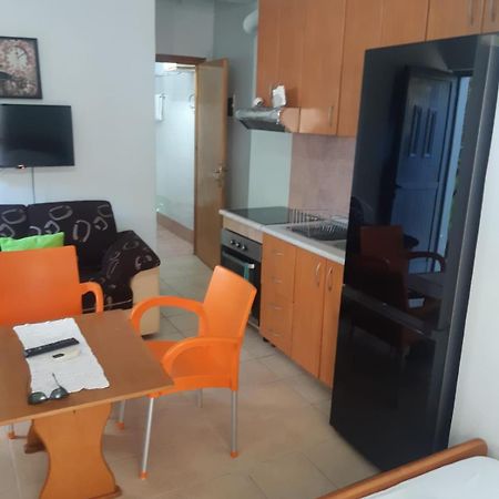 Mohito Beach Apartment 5 Sarandë Esterno foto