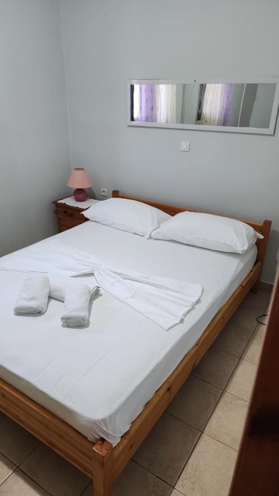Mohito Beach Apartment 5 Sarandë Esterno foto