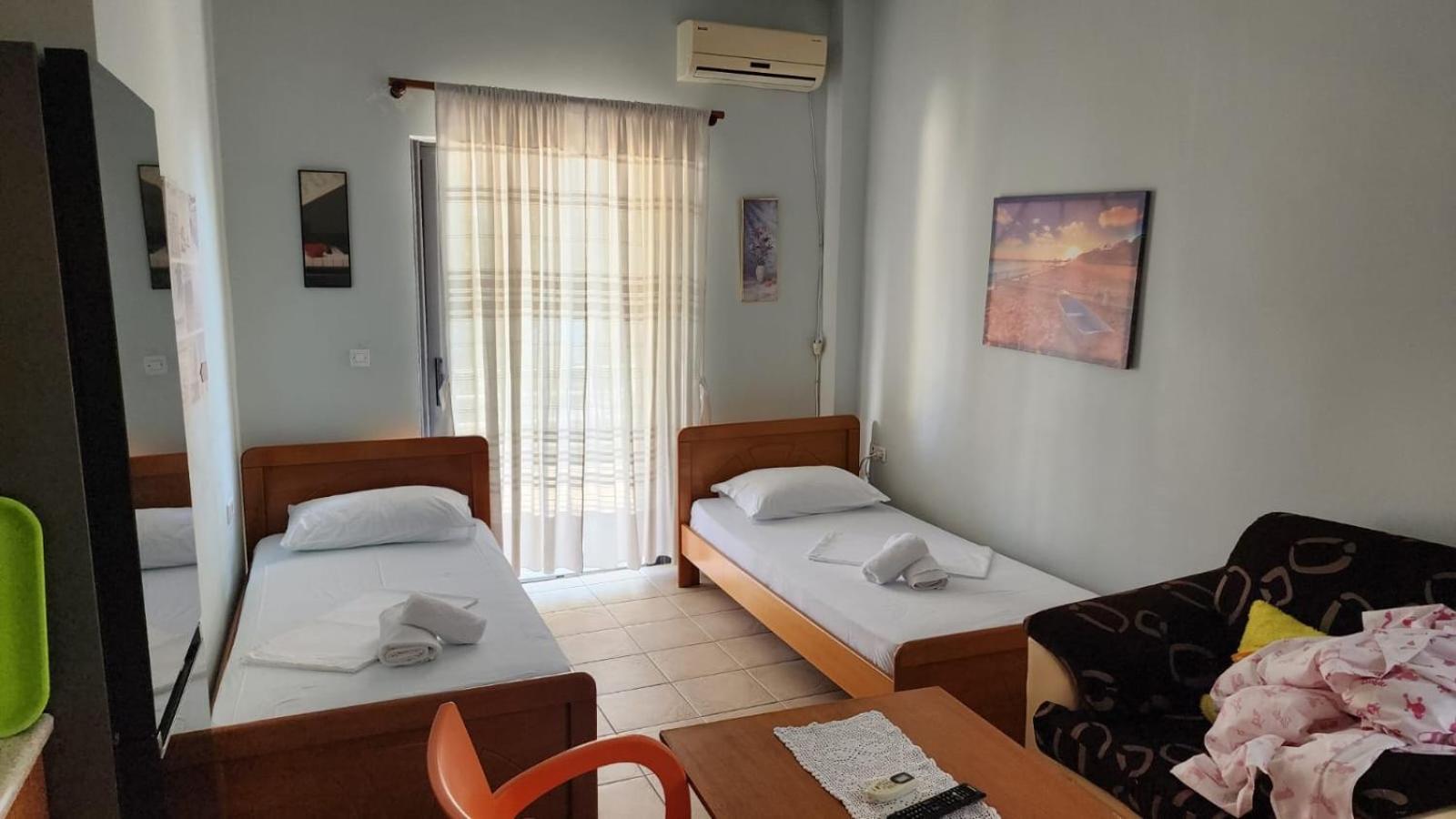 Mohito Beach Apartment 5 Sarandë Esterno foto