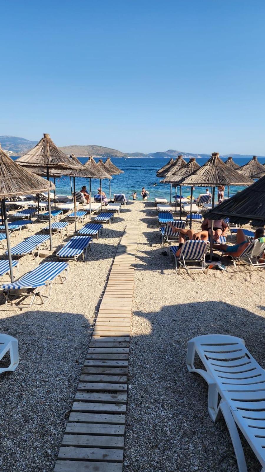 Mohito Beach Apartment 5 Sarandë Esterno foto